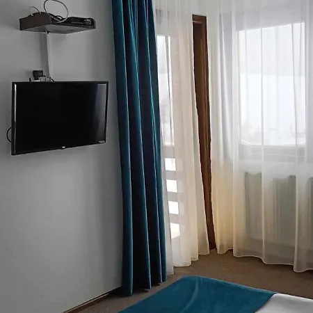克莱诺旅馆 3* Şirnea